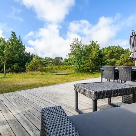 Hébergement de vacances 8 Person In *